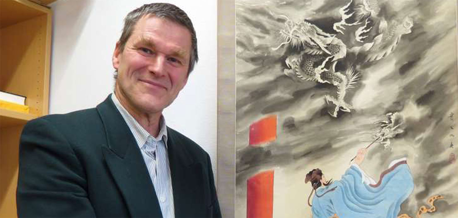 Dieses Rollbild, das ein japanisches „Symbol für Schule“ zeigt, hatte Dr. Jörg Möller immer in seinem Büro aufgehängt.